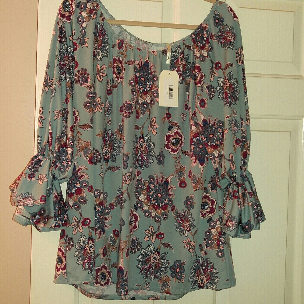 Floral print top
